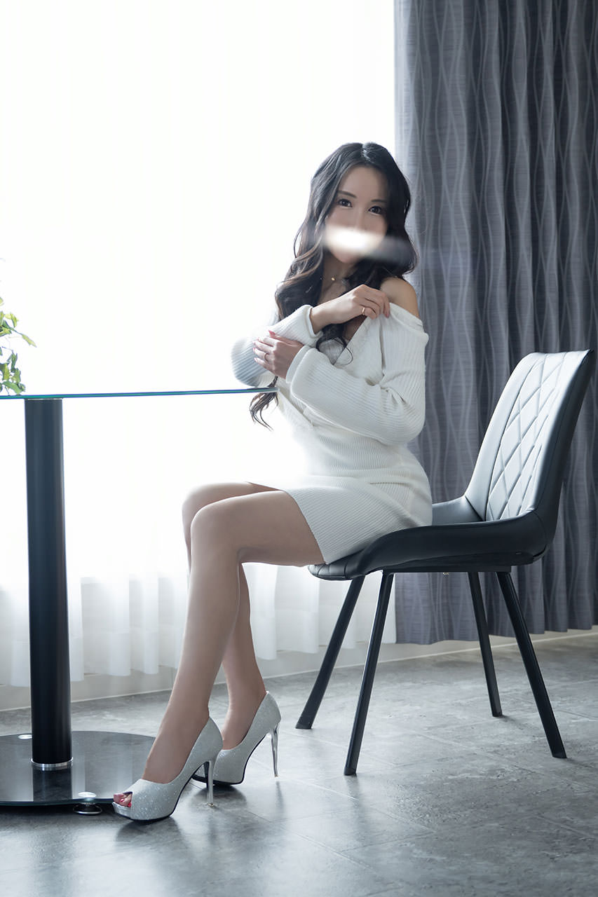 愛原よし乃のプロフィール一般写真