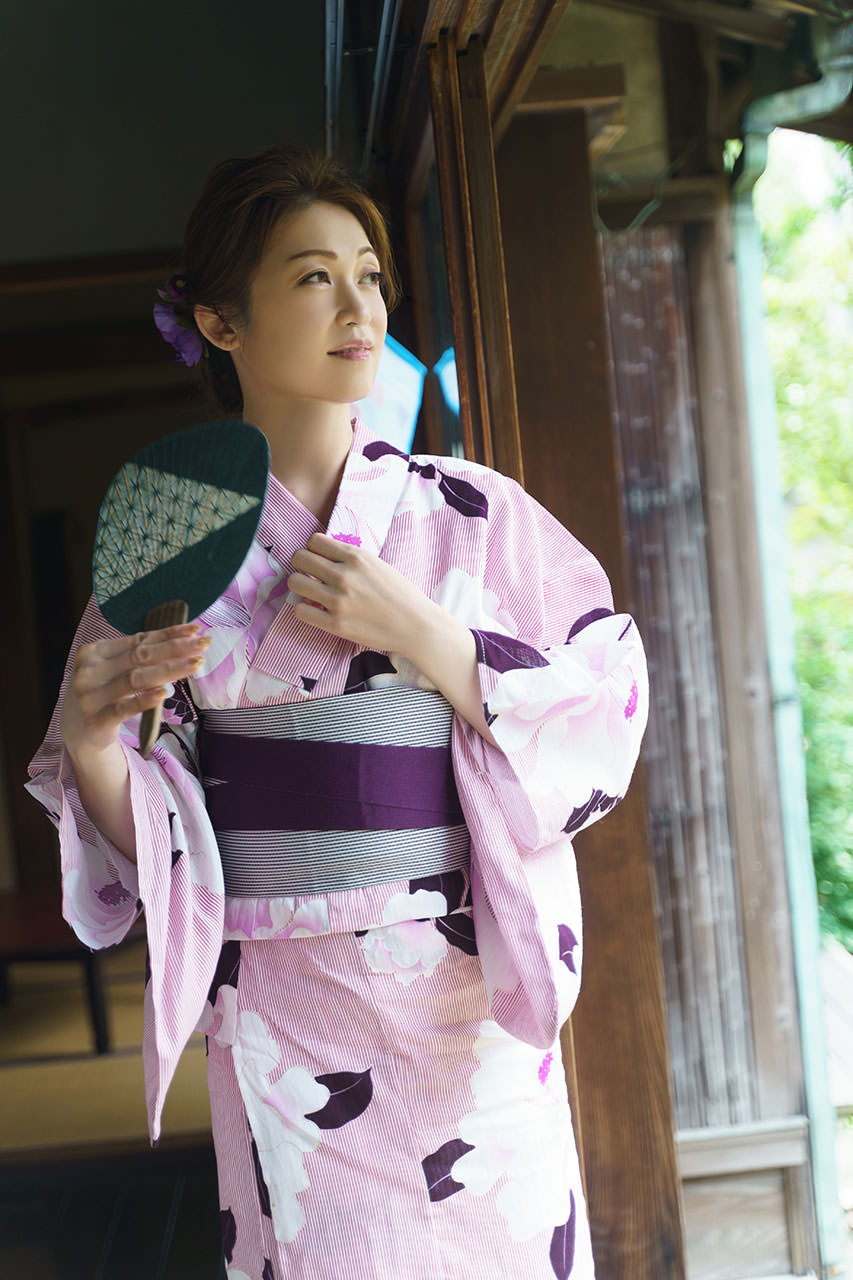 江波かえでのプロフィール一般写真
