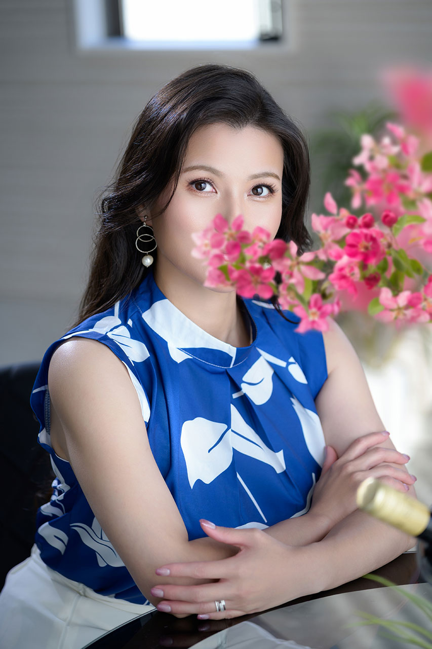 誉彩加のプロフィール一般写真