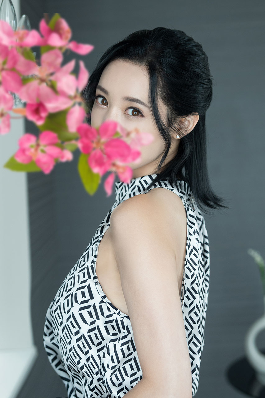 八代麻里江のプロフィール一般写真